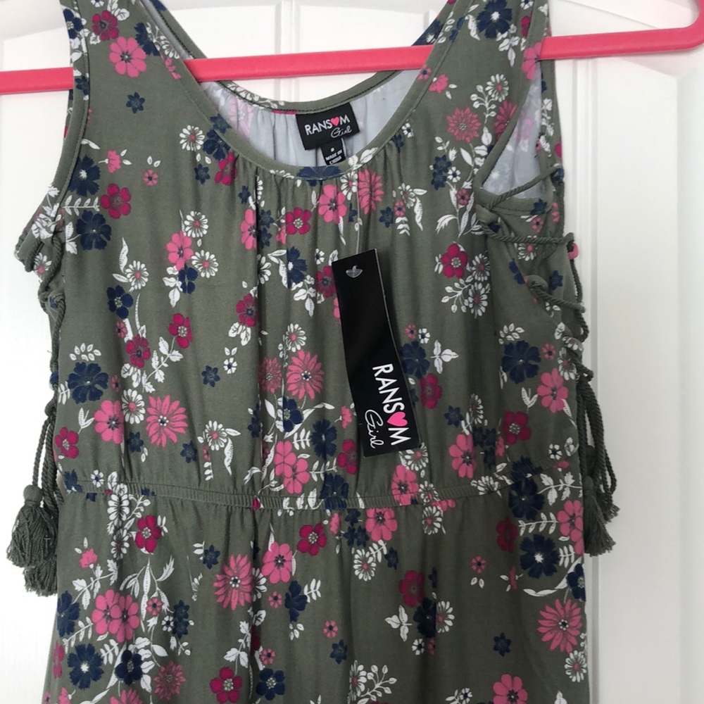Dress - Picture 2 of 5